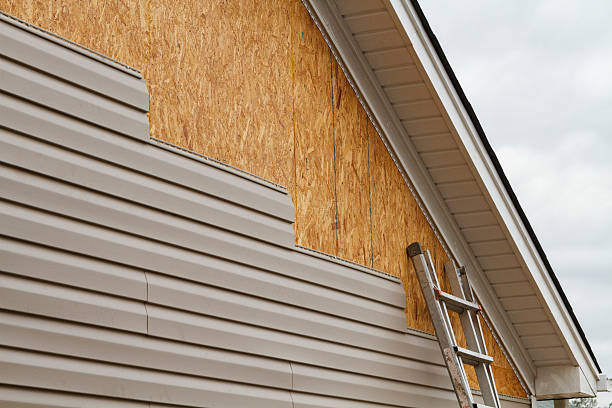 24/7 Emergency Vinyl Siding experts in Youngsville, NC